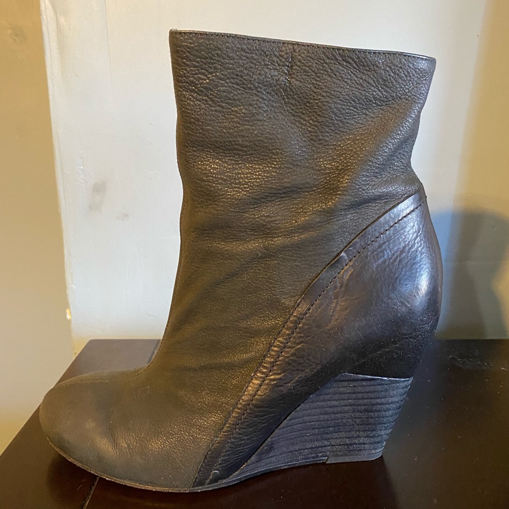 Vic Matie Wedge Ankle Boot